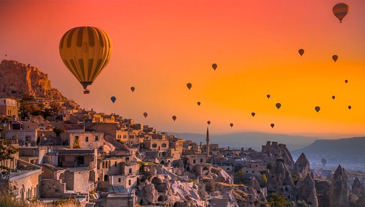Konaklamalı Kapadokya Turu (1 gece)